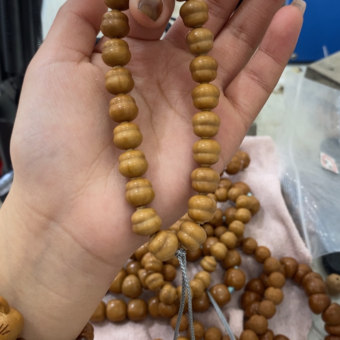 l***v吊坠猴头核桃猴头核桃