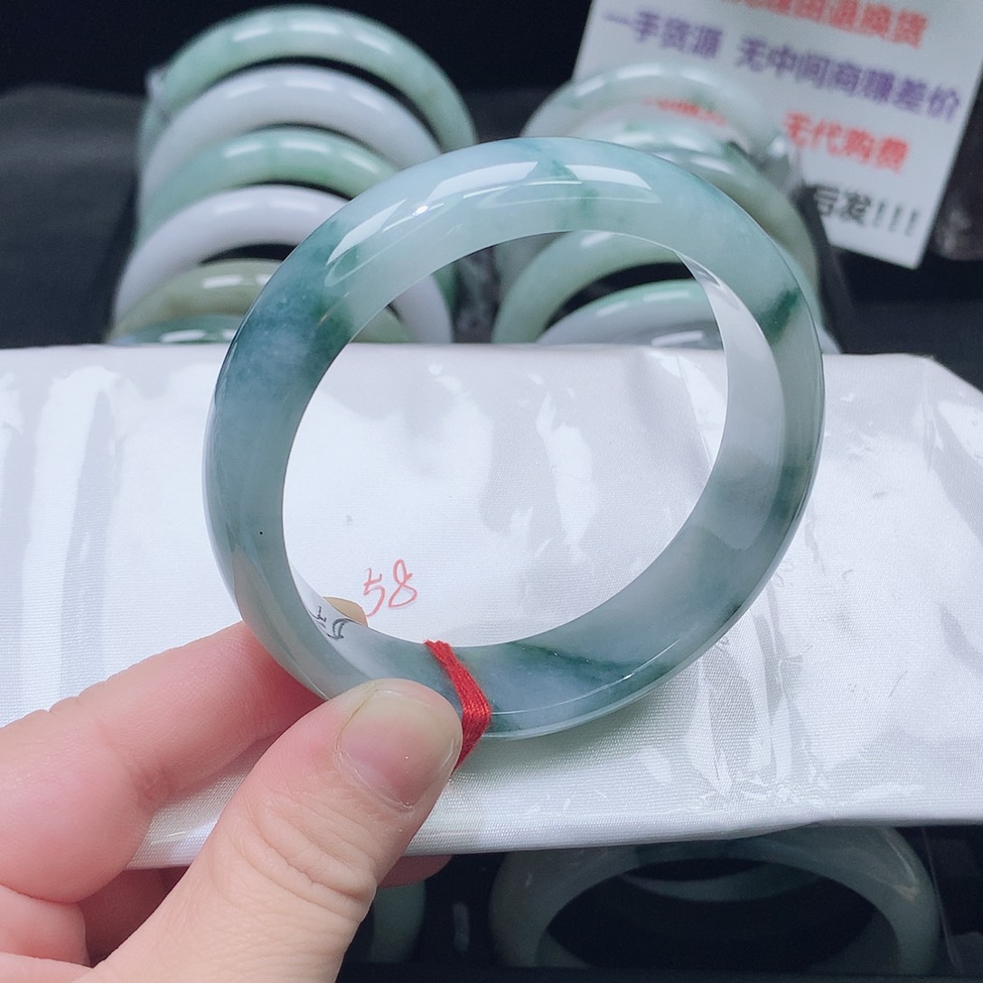 翡翠未镶嵌手镯603