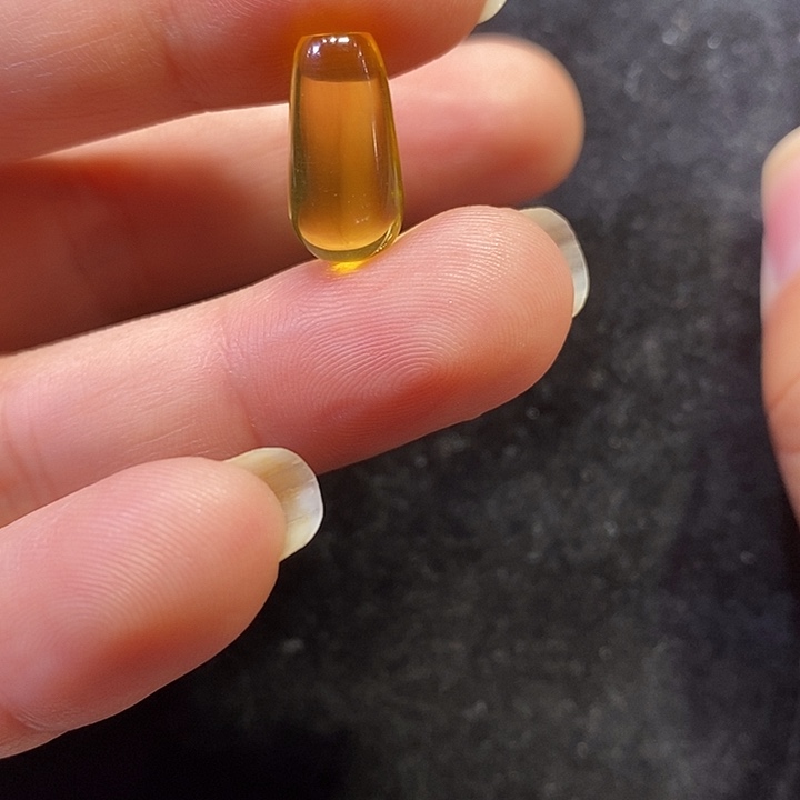 琥珀未镶嵌颈饰缅甸琥珀兰珀小水滴