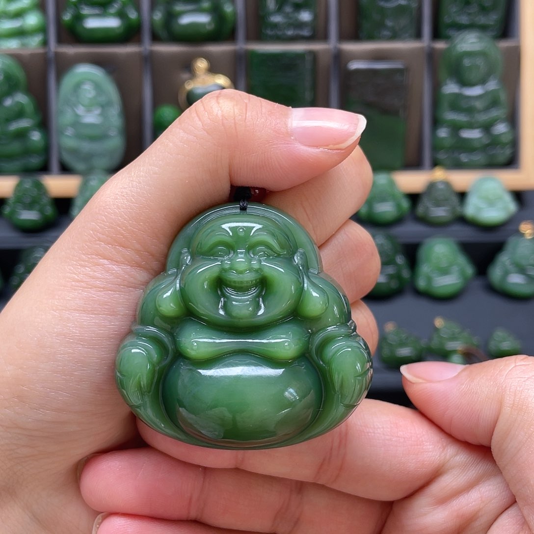 颈饰未镶嵌和田玉麦*