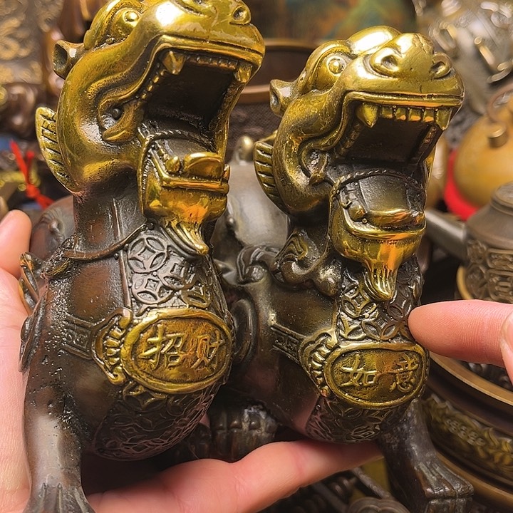 精美铜器批发档口