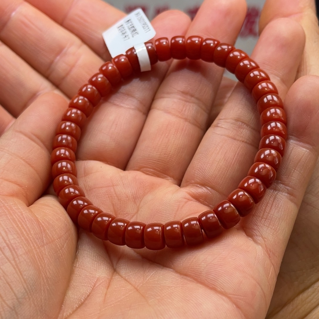 南红玛瑙卡6-7满色满肉柿子锦东山手串未镶嵌