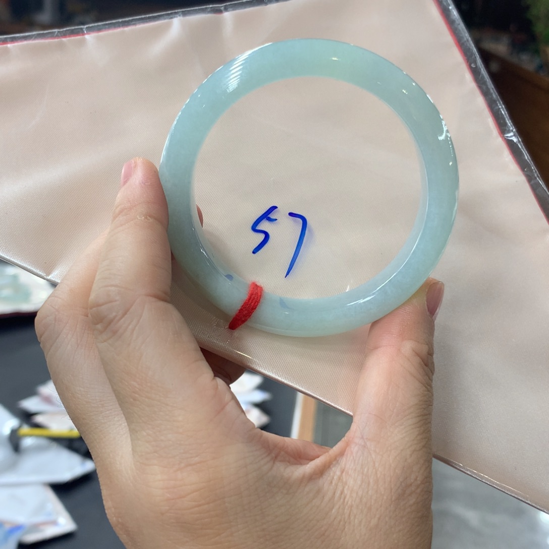 翡翠未镶嵌手镯翡翠