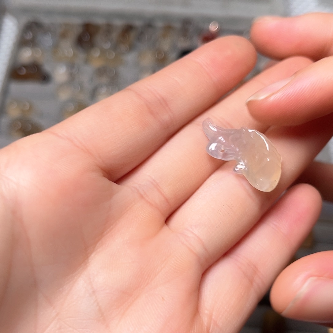 玛瑙/玉髓颈饰合金