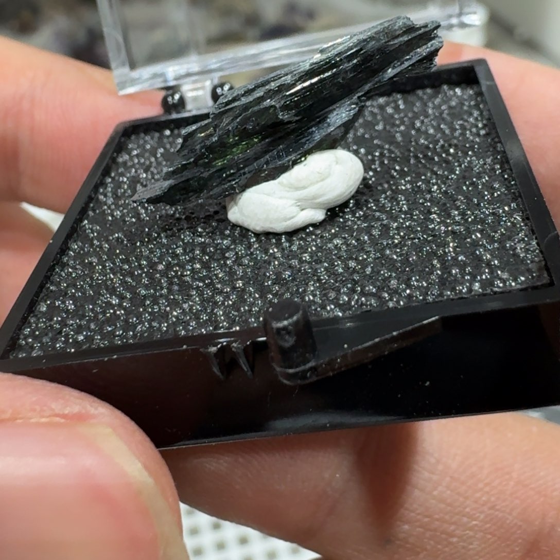 月下珠宝严选矿物