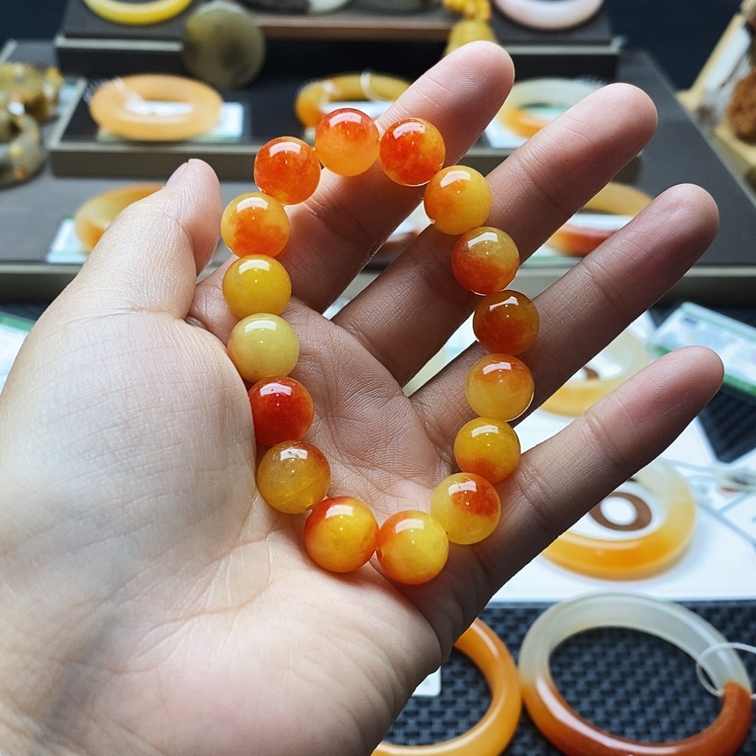 石英质玉（黄龙玉）未镶嵌手镯