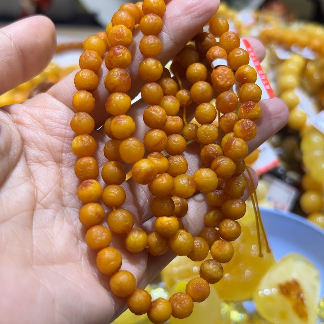 琥珀珠宝奇石未镶嵌