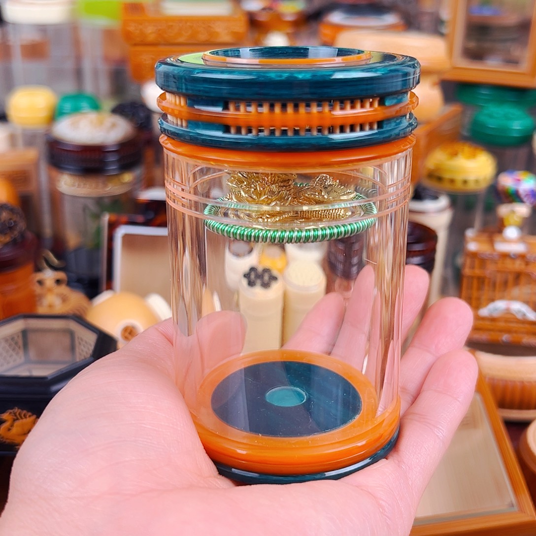 墨绿色蝈蝈罐配小池配绿蝈蝈