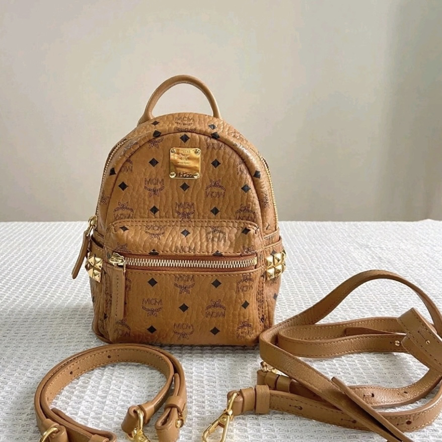 95新 MCM XM/经典干邑色满印老花超mini双肩包/FYEE10824057