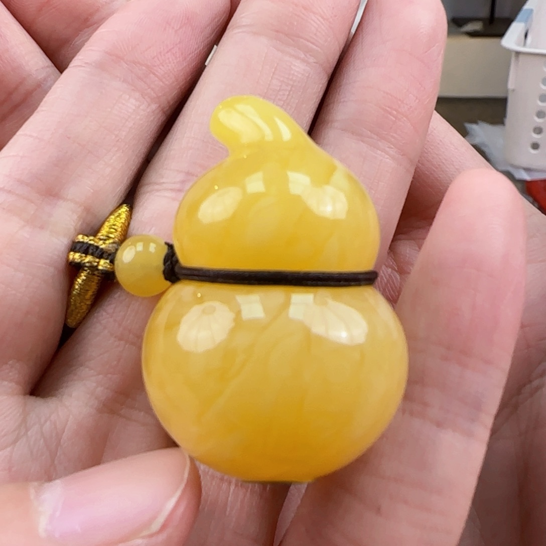 琥珀裸石未镶嵌蜜蜡