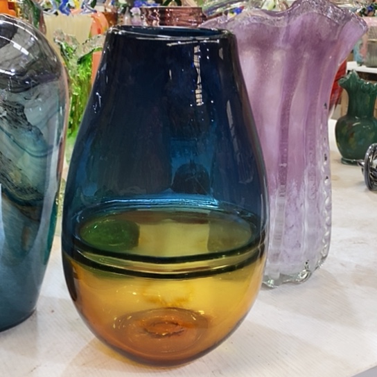 琉璃花瓶高38厘米口径9厘米