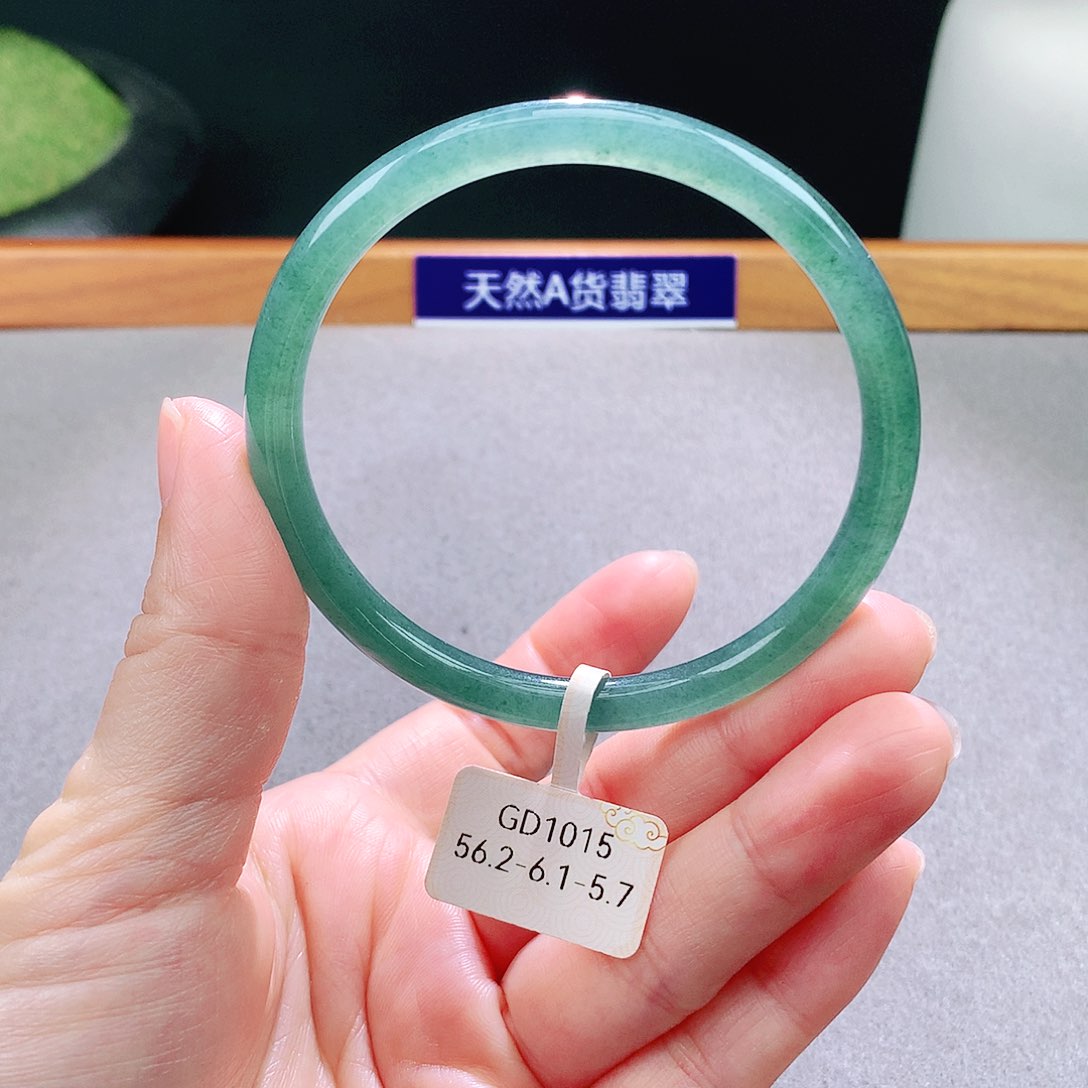 未镶嵌手镯翡翠天然翡翠手镯a货