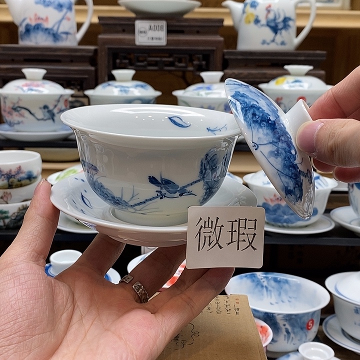 手绘荷花翠鸟200cc釉下彩微瑕福利款
