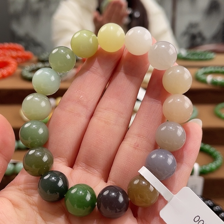 和田玉未镶嵌手链