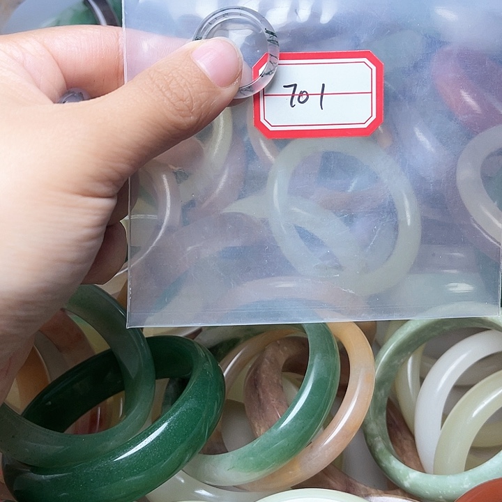 石英质玉手镯未镶嵌701