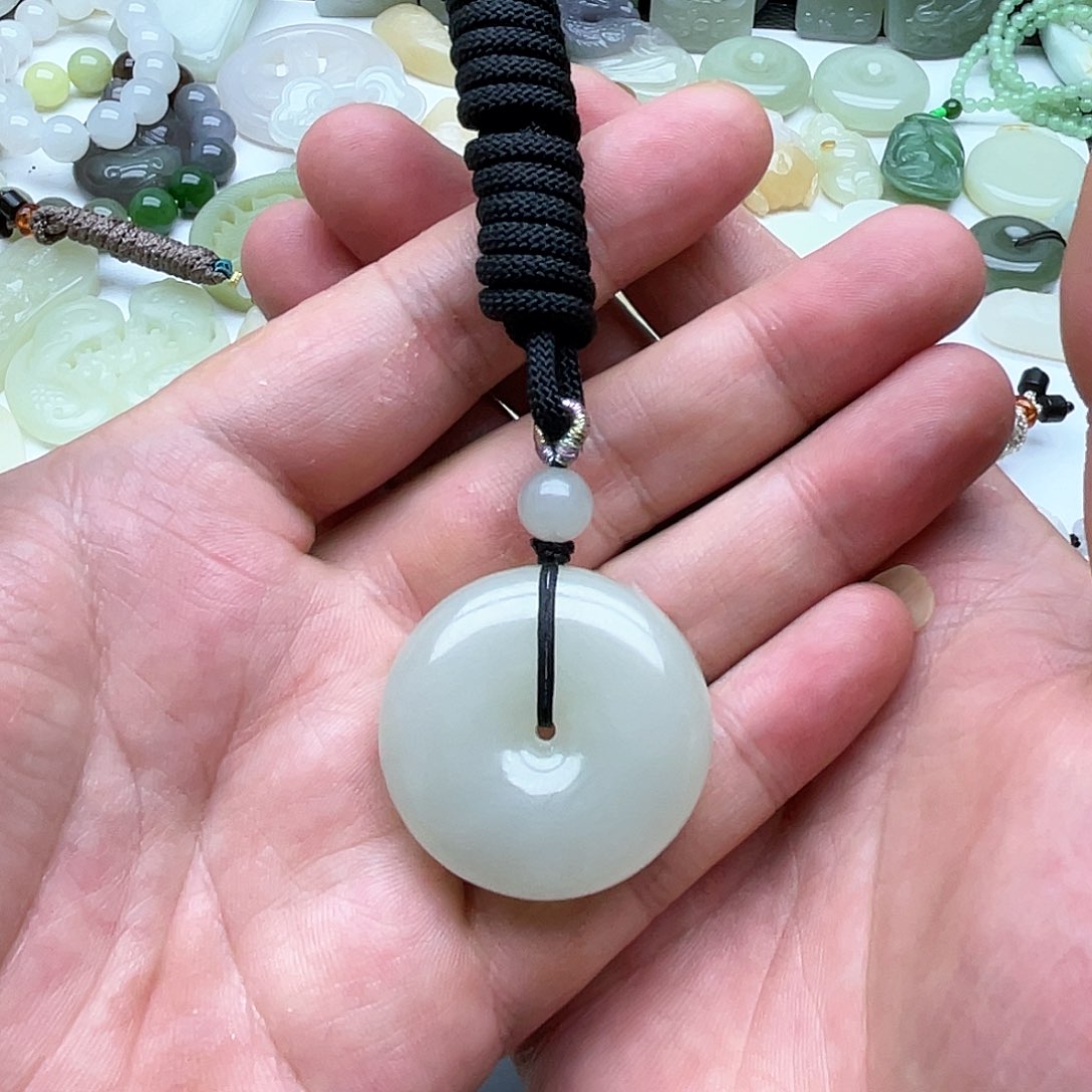 和田玉扣子吊坠未镶嵌月*