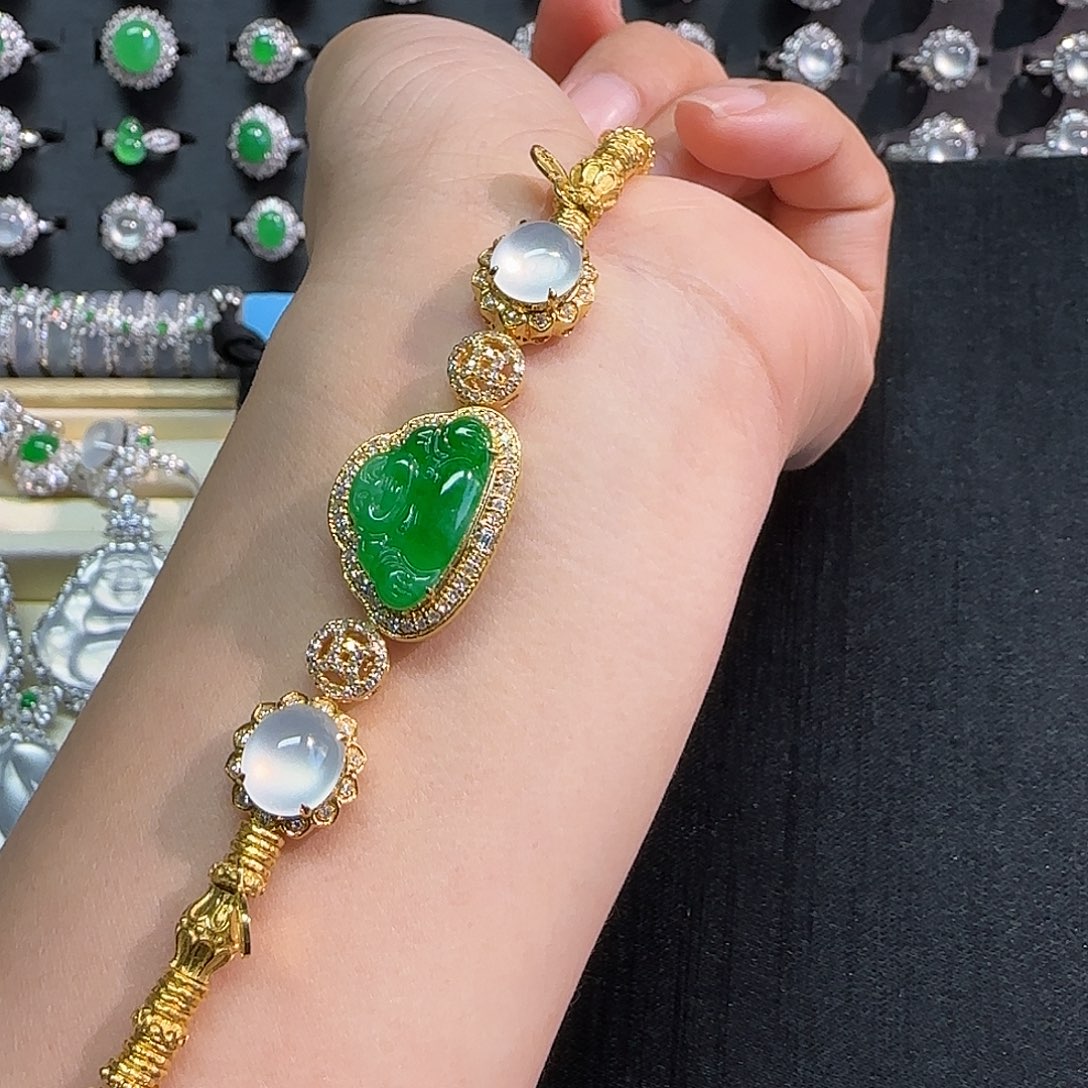 翡翠18K金镶嵌手链盘缠