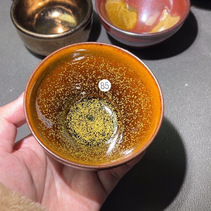 茶盏好想和她谈一下心了