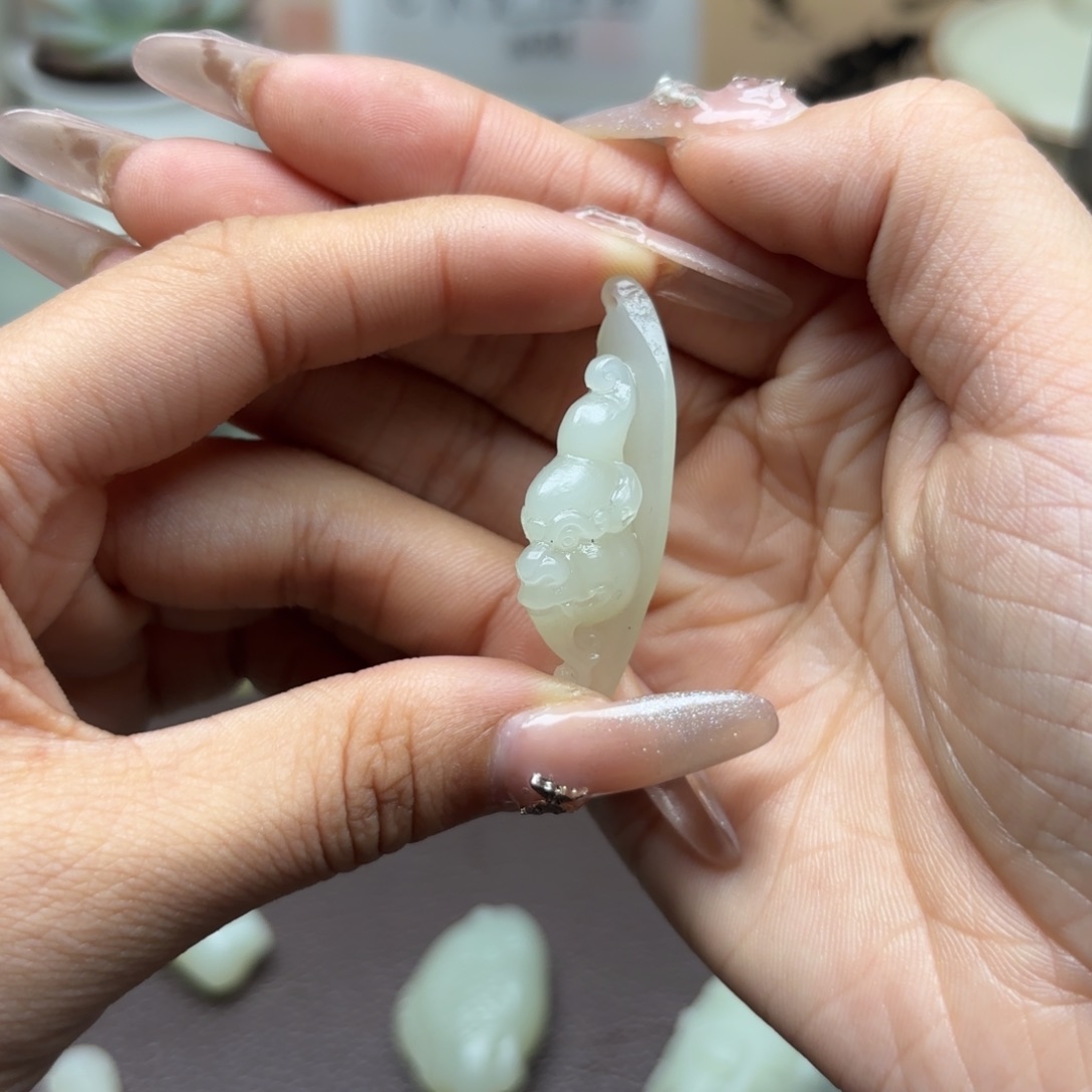 和田玉颈饰未镶嵌