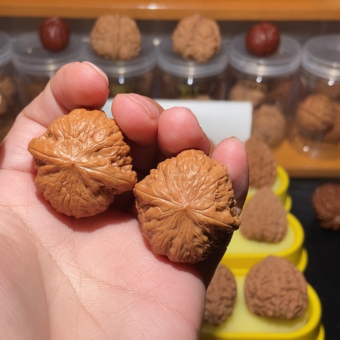 文玩核桃吊坠35铁锤妹妹