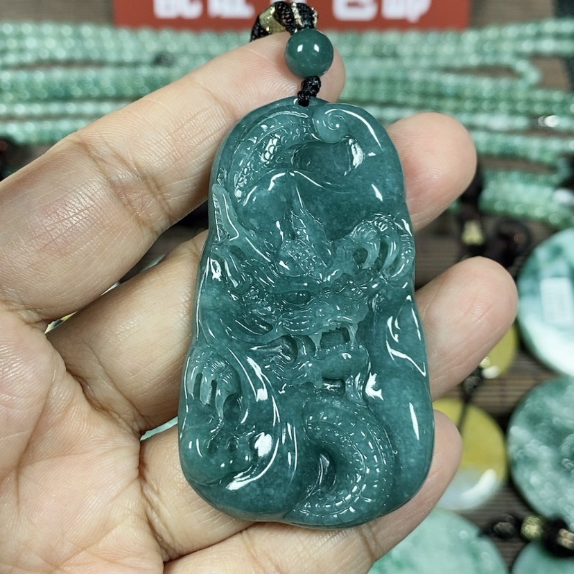 【闪购商品】翡翠颈饰未镶嵌玉吊坠翡翠玉随性龙牌