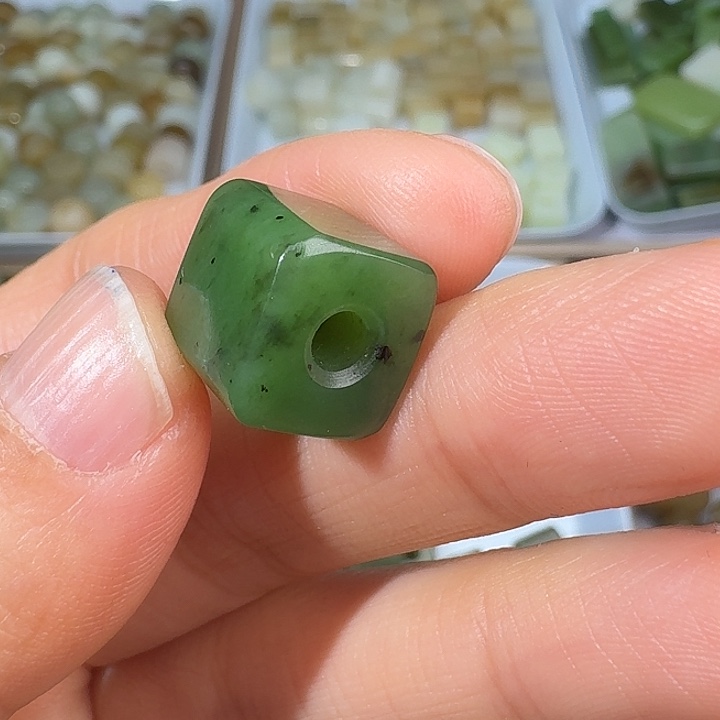 和田玉（碧玉）未镶嵌颈饰1212