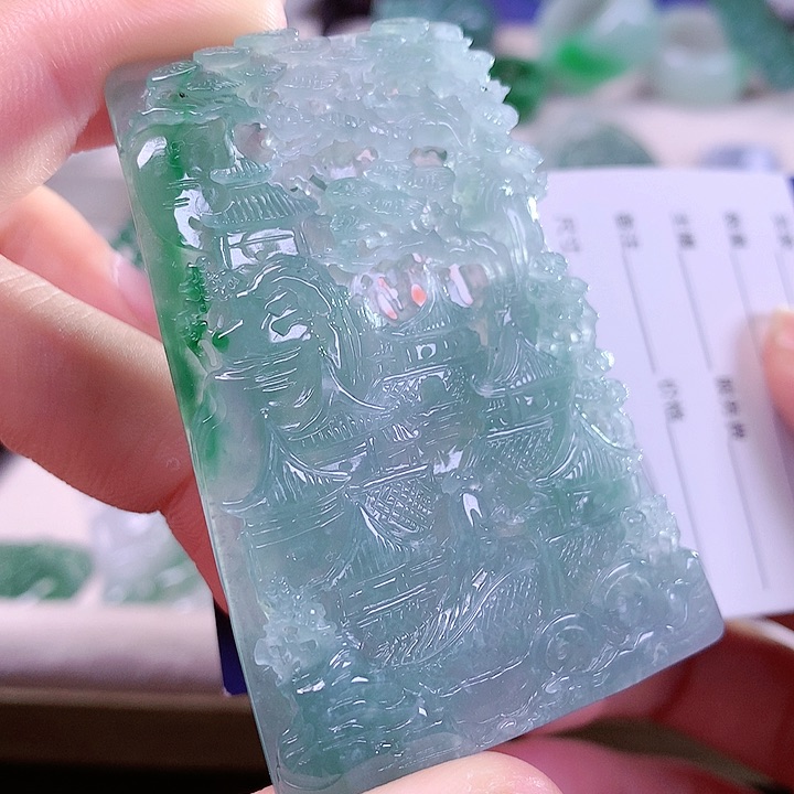 翡翠未镶嵌颈饰翡翠