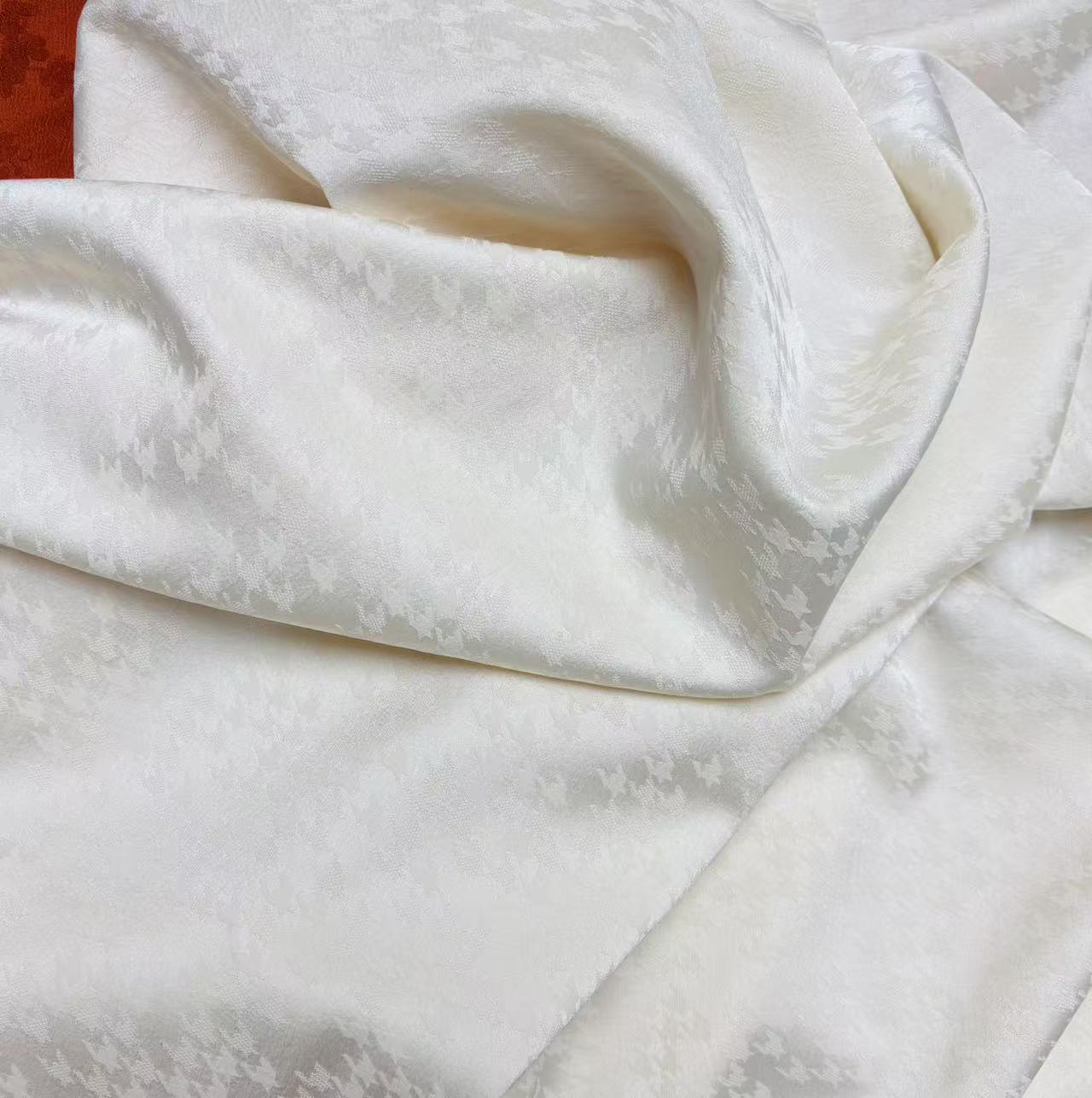 米白色千鸟格孔螺重磅款新中式简约大方经典面料 可做衬衫 裤子