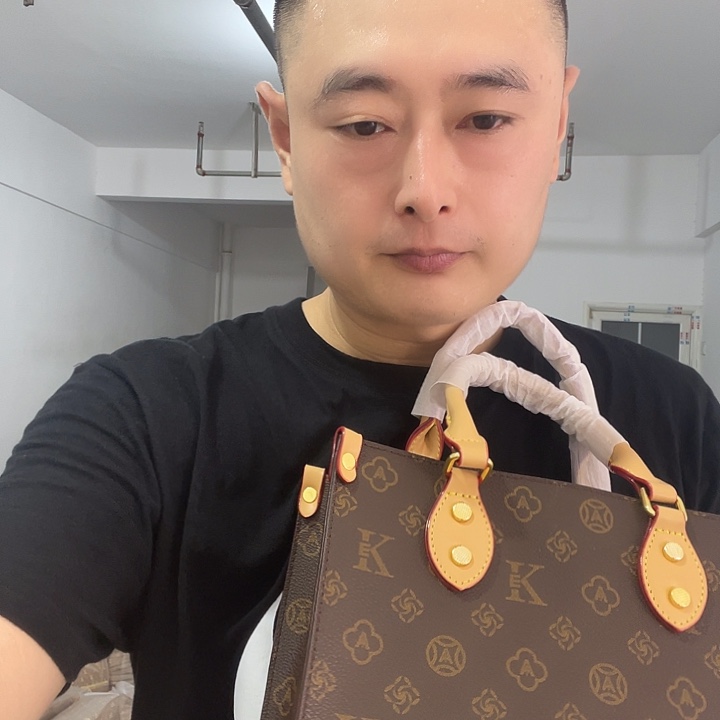 蚕丝水牛皮（革）PVC小牛皮（革）牛皮（革）