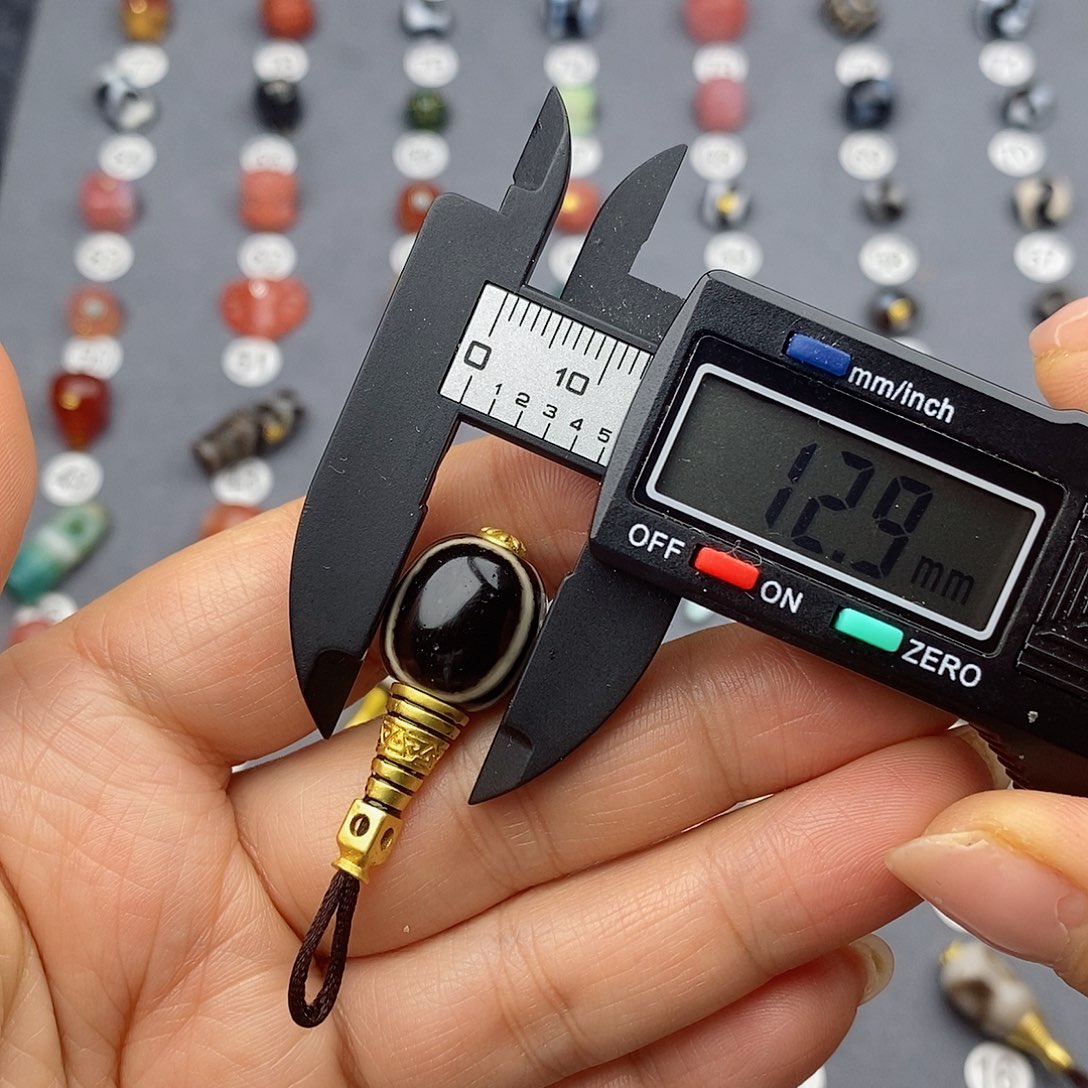 玛瑙/玉髓饰品合金