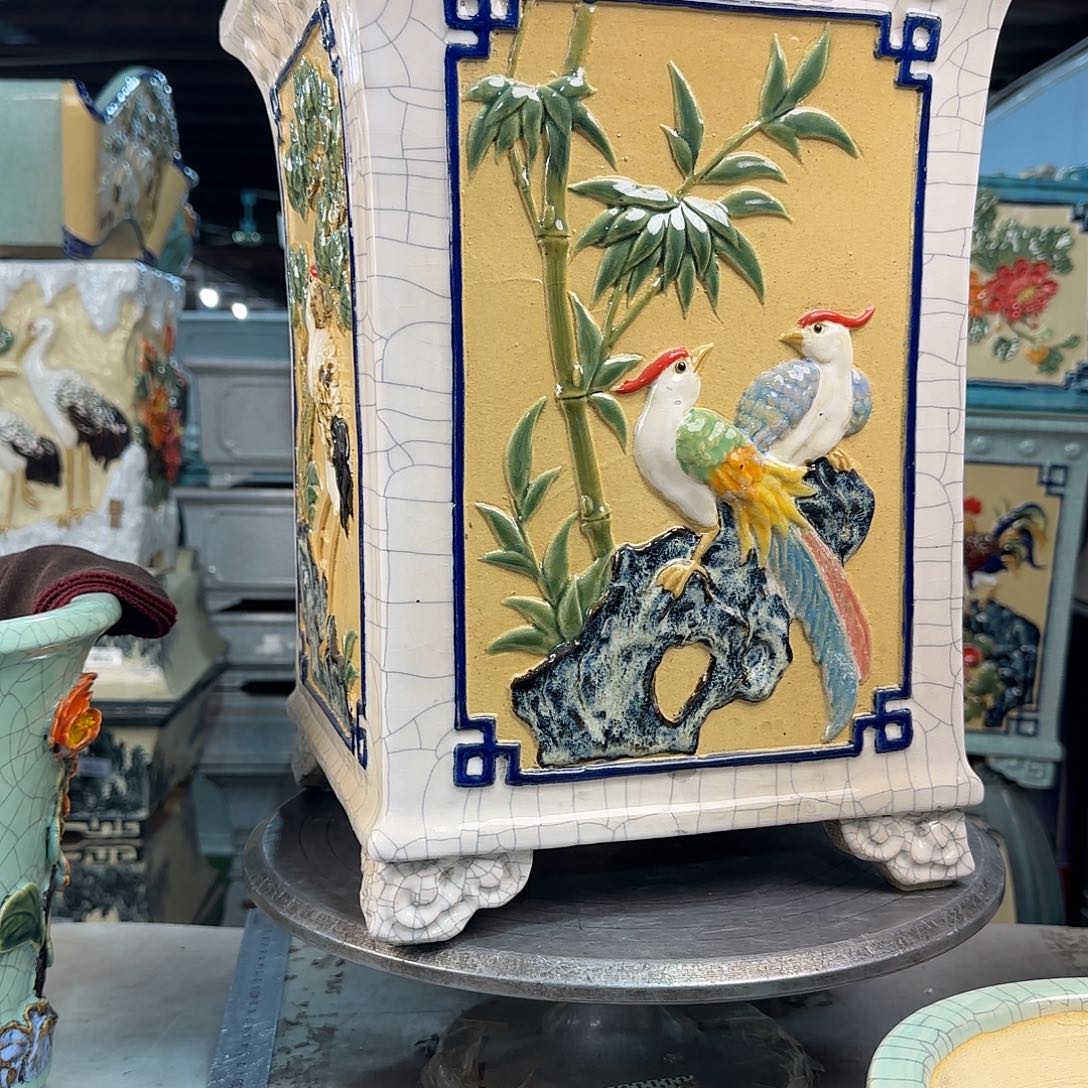 红陶美**后岭南100,000花盆