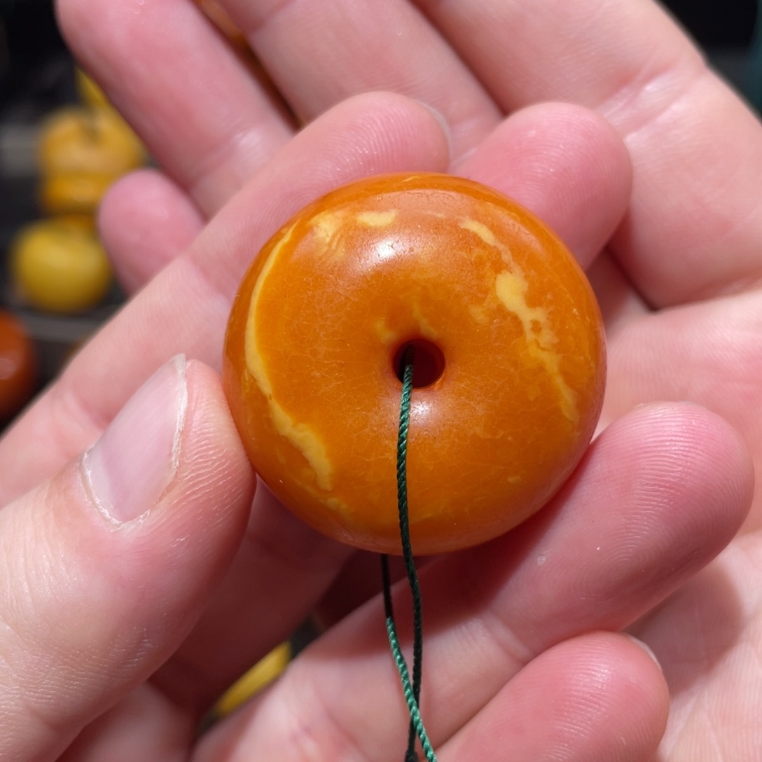 【闪购商品】琥珀裸石未镶嵌饼子