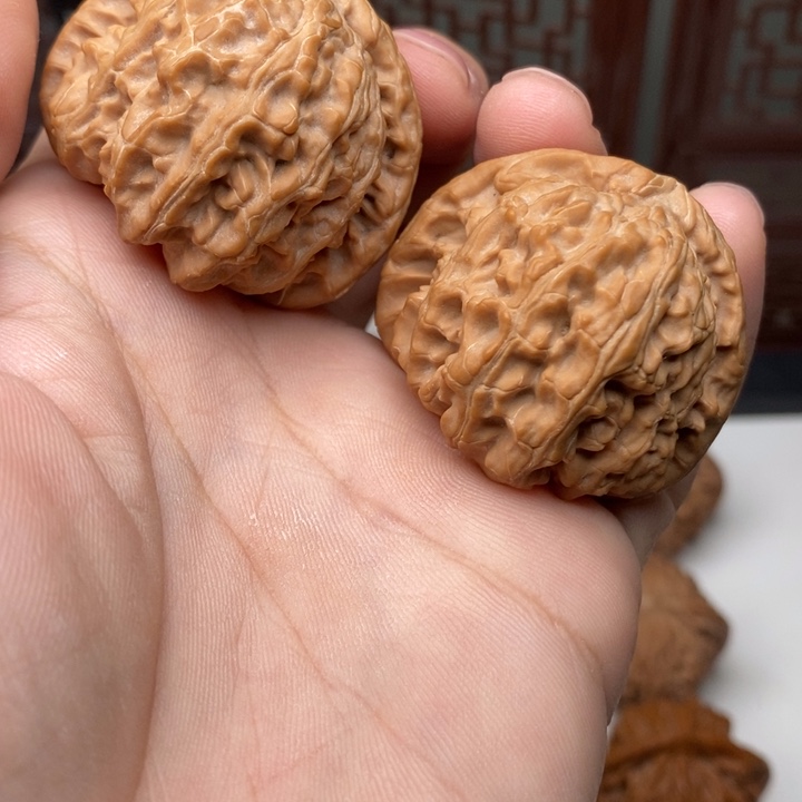 文玩核桃吊坠41三角白