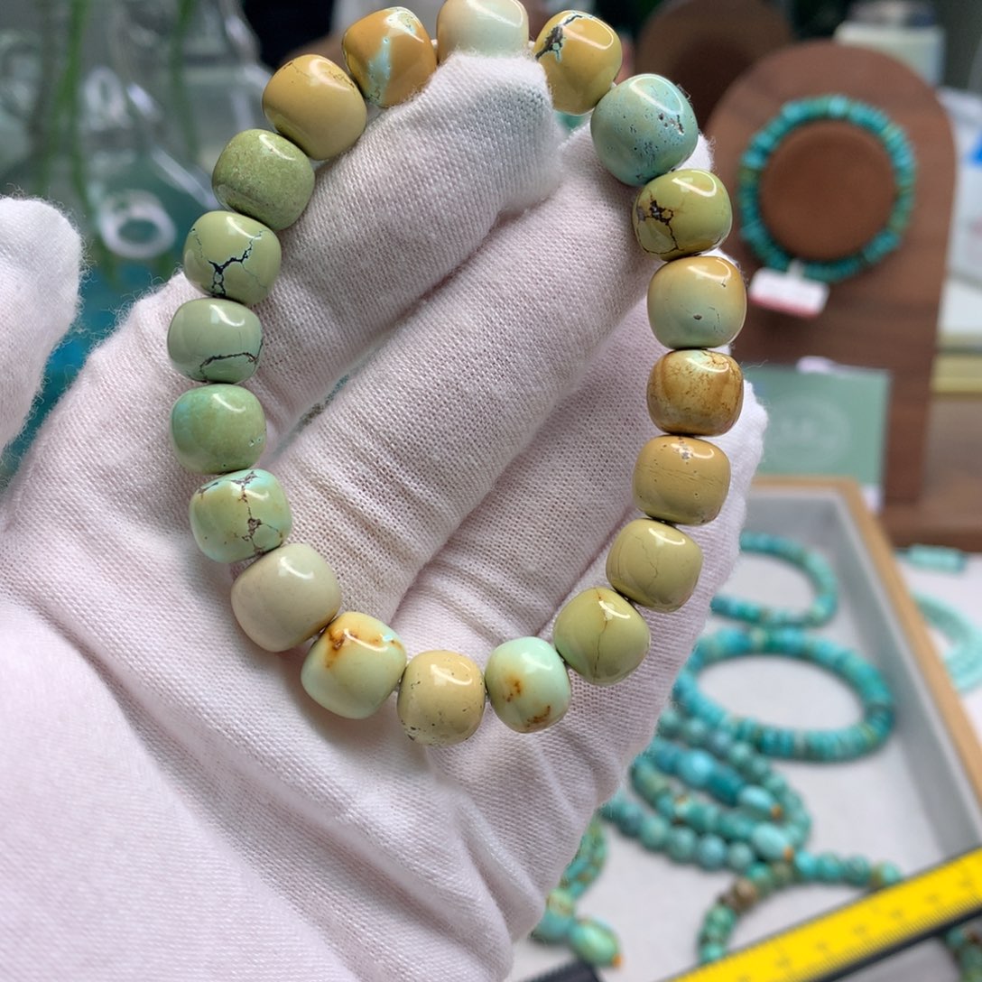 绿松石未镶嵌饰品