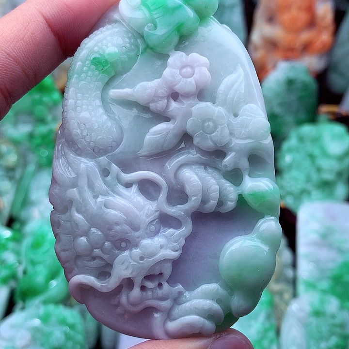 翡翠吊坠(不含链)未镶嵌