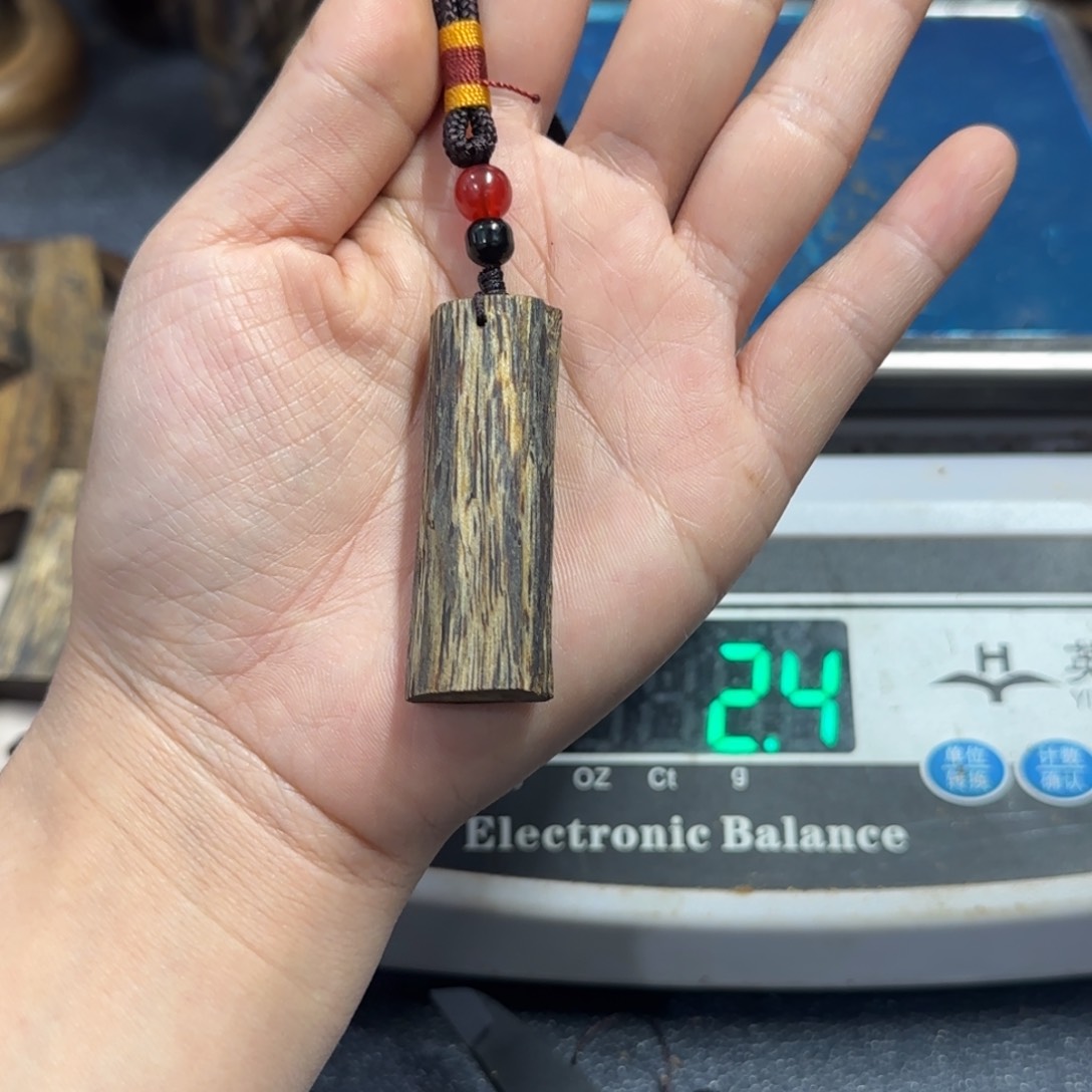 木言**景奇楠无事牌6.4克