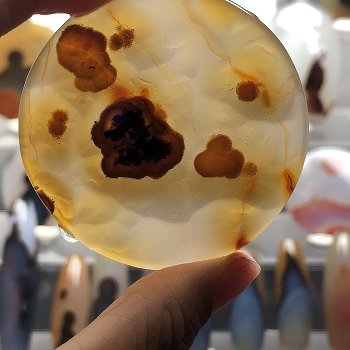 玛瑙/玉髓未镶嵌珠宝半成品800霞