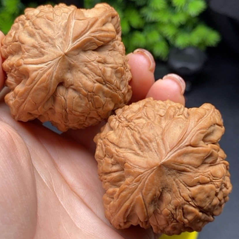 【闪购商品】文玩核桃把件阳*龍鼎