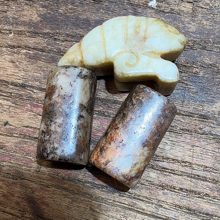 和田玉（糖玉）颈饰未镶嵌