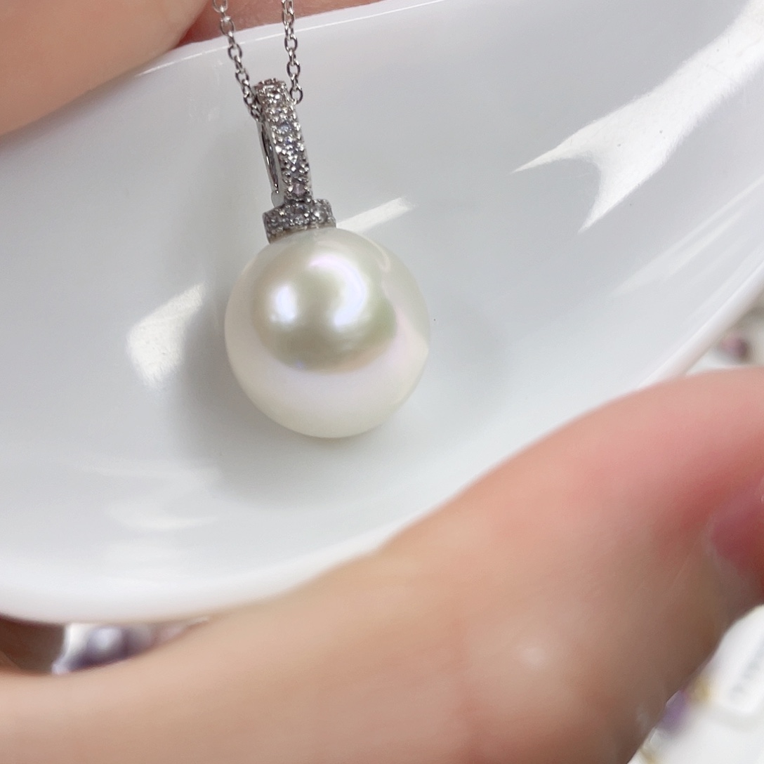 淡水珍珠吊坠(赠链)合金银色奶嘴