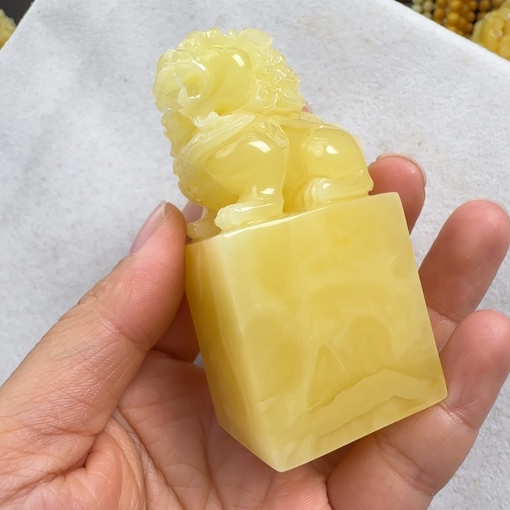 未镶嵌蜜蜡珠宝奇石