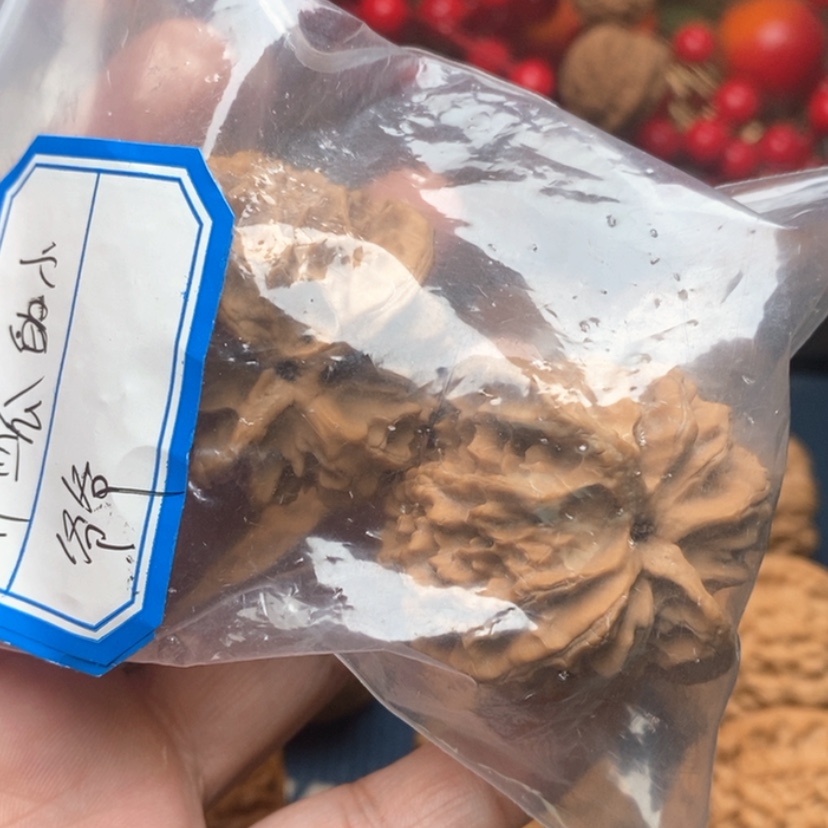 【闪购商品】文玩核桃吊坠种****爷苹果