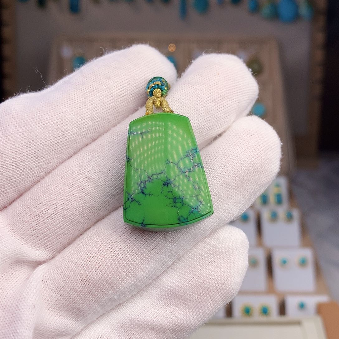 未镶嵌绿松石耳饰