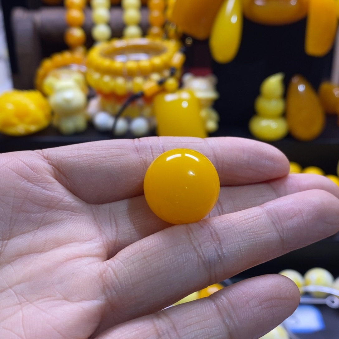 已***置非金属全品无暇鸡油黄20精品单珠