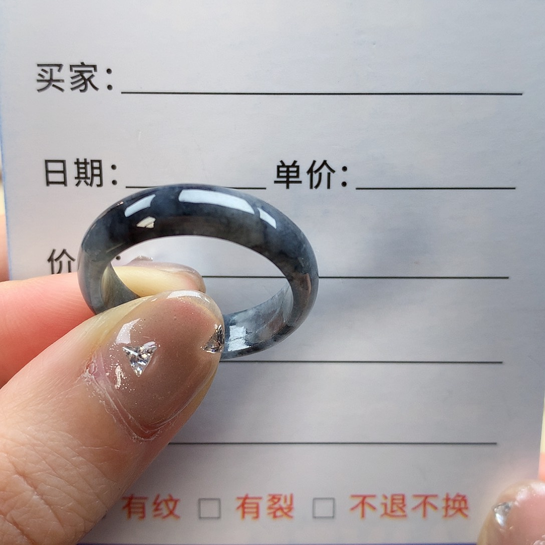 翡翠未镶嵌戒指不退不换亏米处理有有瑕有纹24号