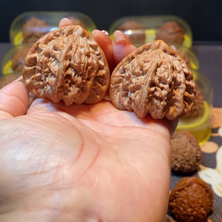 饺****吊坠文玩核桃三角白42