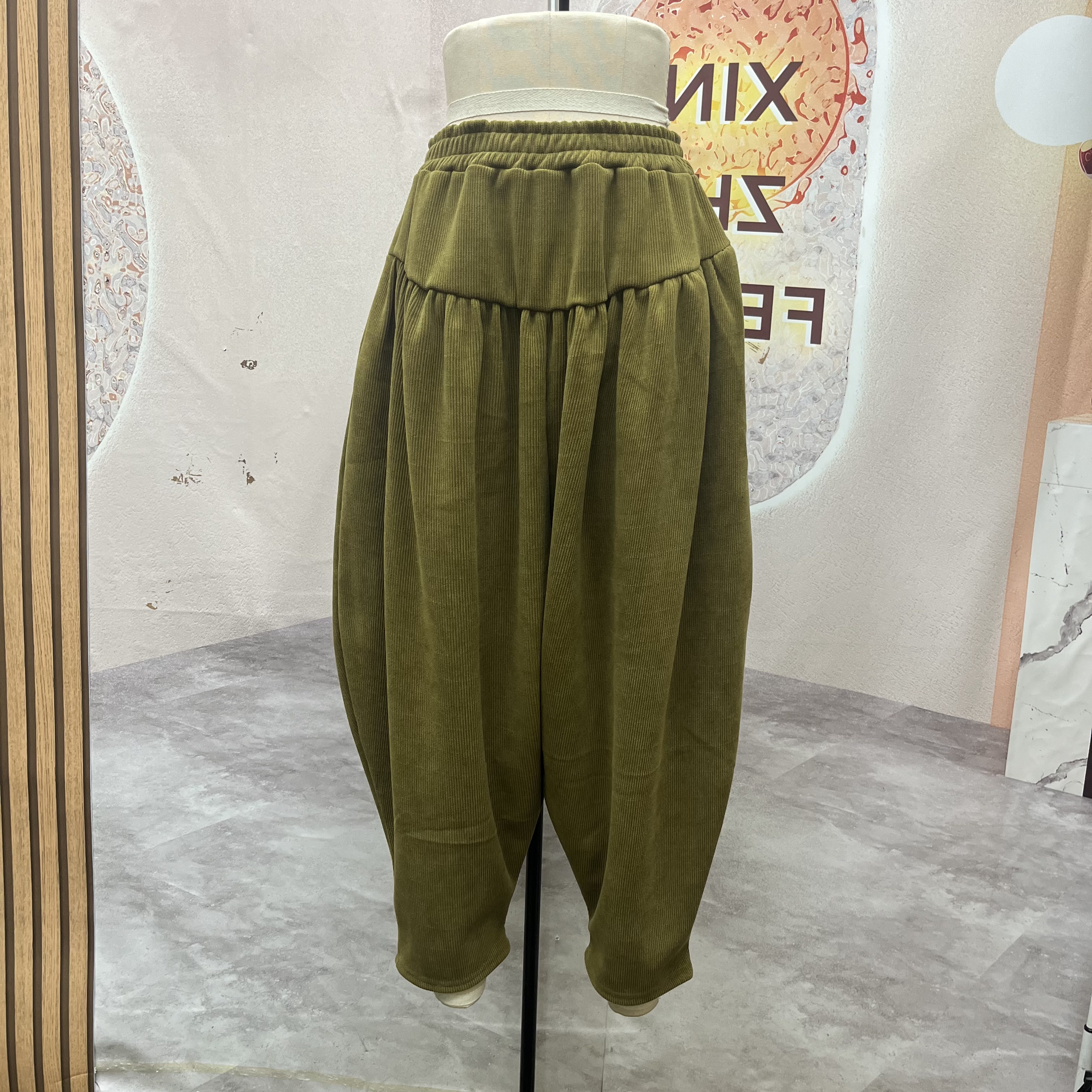 8578-5德泉峰冬季新款宽松休闲百搭显瘦遮肉洋气雪尼尔哈伦裤秋冬