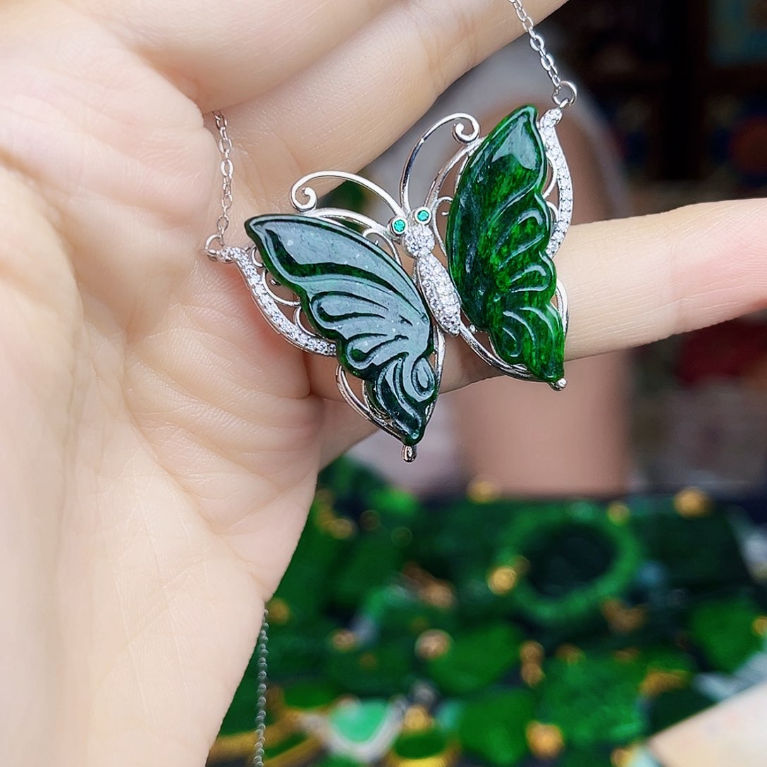 翡翠银S925镶嵌颈饰多样性