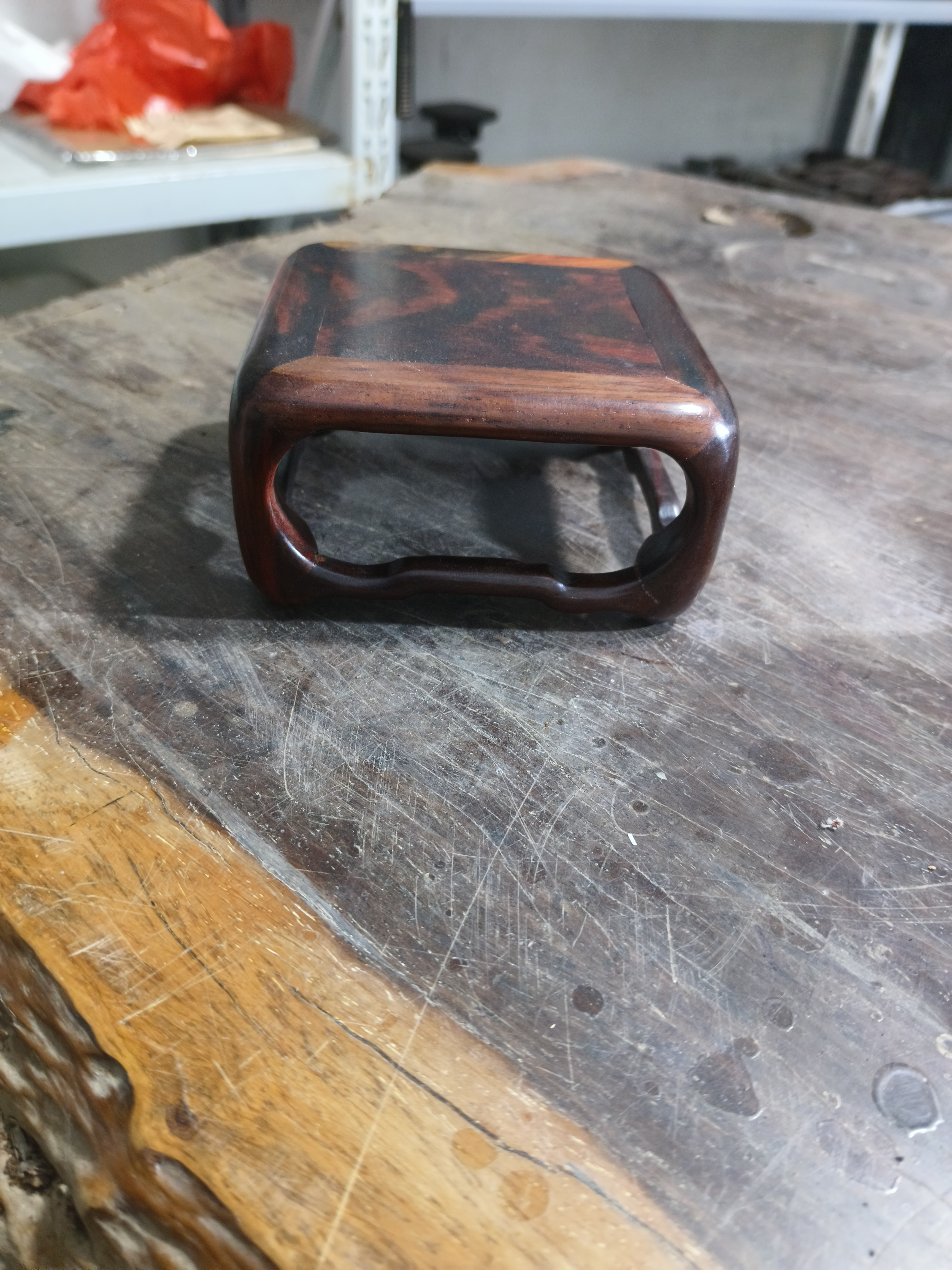 大交趾黄檀明式正方底座榫卯结构11公分摆台