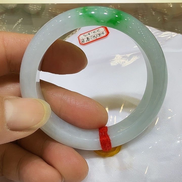 翡翠未镶嵌项圈天然翡翠手镯